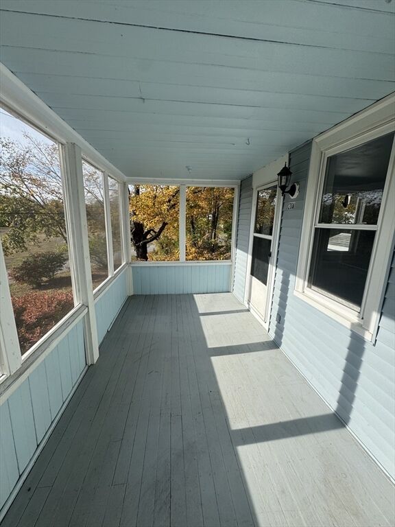 Property Photo:  20 Park Dr A  MA 01450