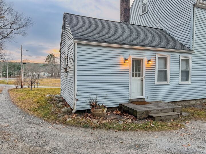 Property Photo:  20 Park Dr A  MA 01450 