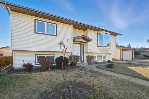 Property Photo:  69 Hallgren Avenue  AB T4N 6P1