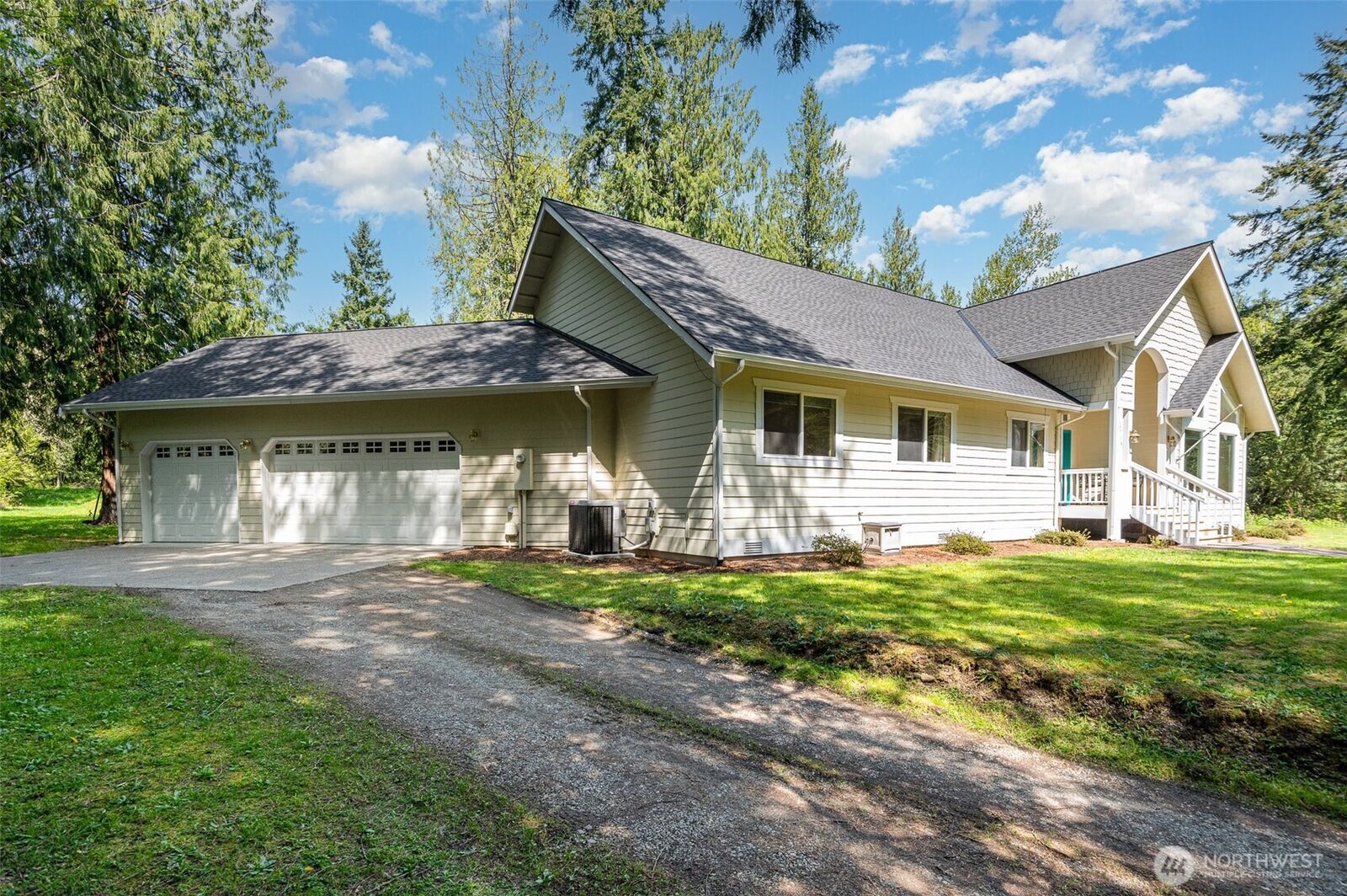 Property Photo:  19716 SE 220th Street  WA 98058 