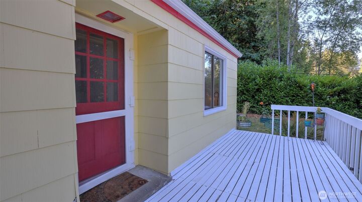 Property Photo: 12450 186th Place SE WA 98059