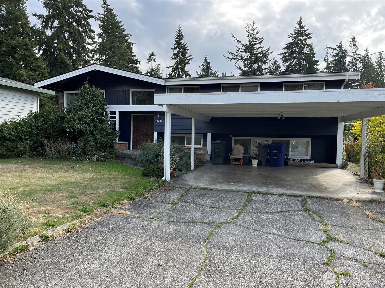 Property Photo:  15237 NE 3rd Street  WA 98007