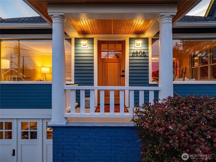 Property Photo: 6506 Sycamore Avenue NW WA 98117