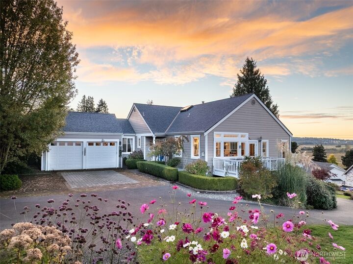 Property Photo:  6716  Skipley Rd  WA 98290 