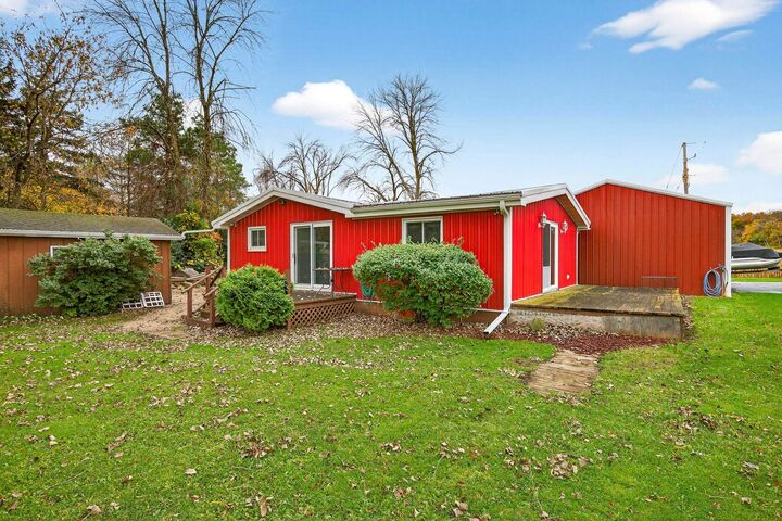 Property Photo:  8511 Edgewater Ridge  WI 54963-9647 