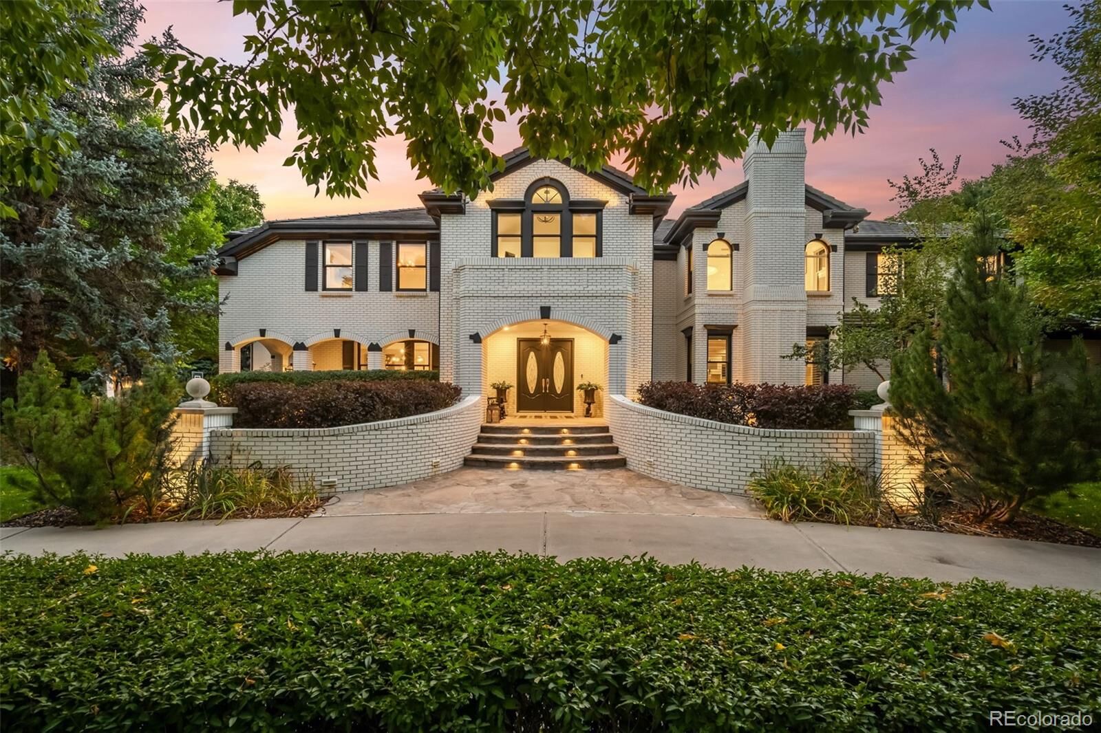 Property Photo:  4903 S Elizabeth Circle  CO 80113 