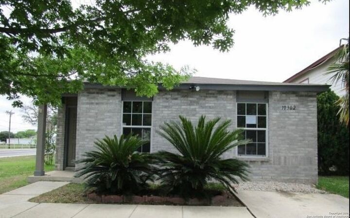 10302 Shady Meadows  San Antonio TX 78245 photo