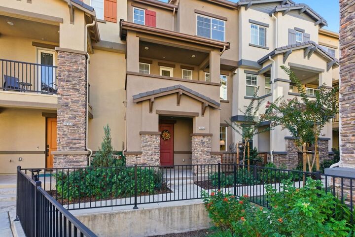 Property Photo: 24548 Autumn Mist Way CA 94544