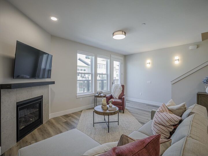 Property Photo:  126 Aptos Village Way 2  CA 95003
