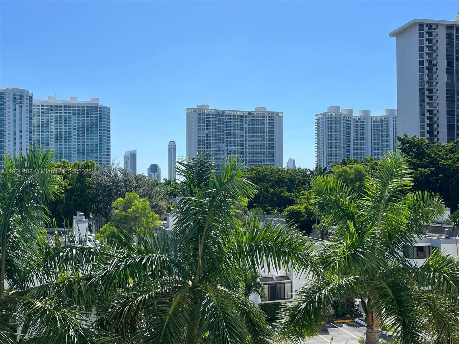 Property Photo:  2851 NE 183rd St 405E  FL 33160