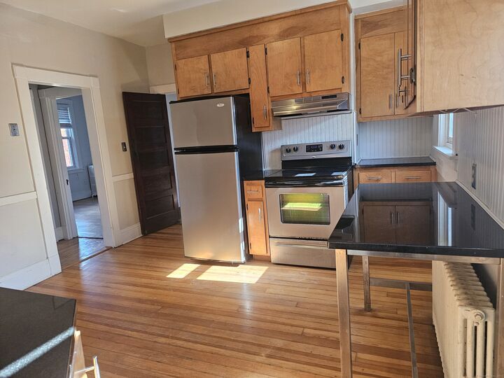 Property Photo: 405 Main Street CT 06109