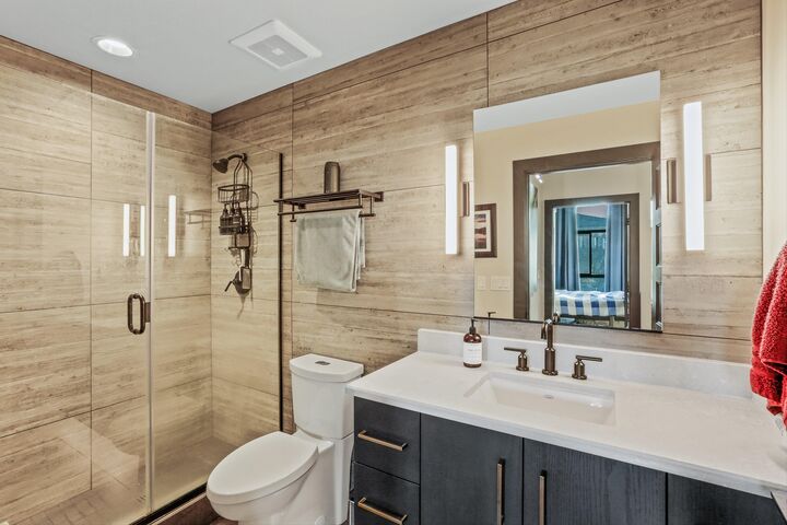 Property Photo: 629 N Iron Ct 111 WA 99202