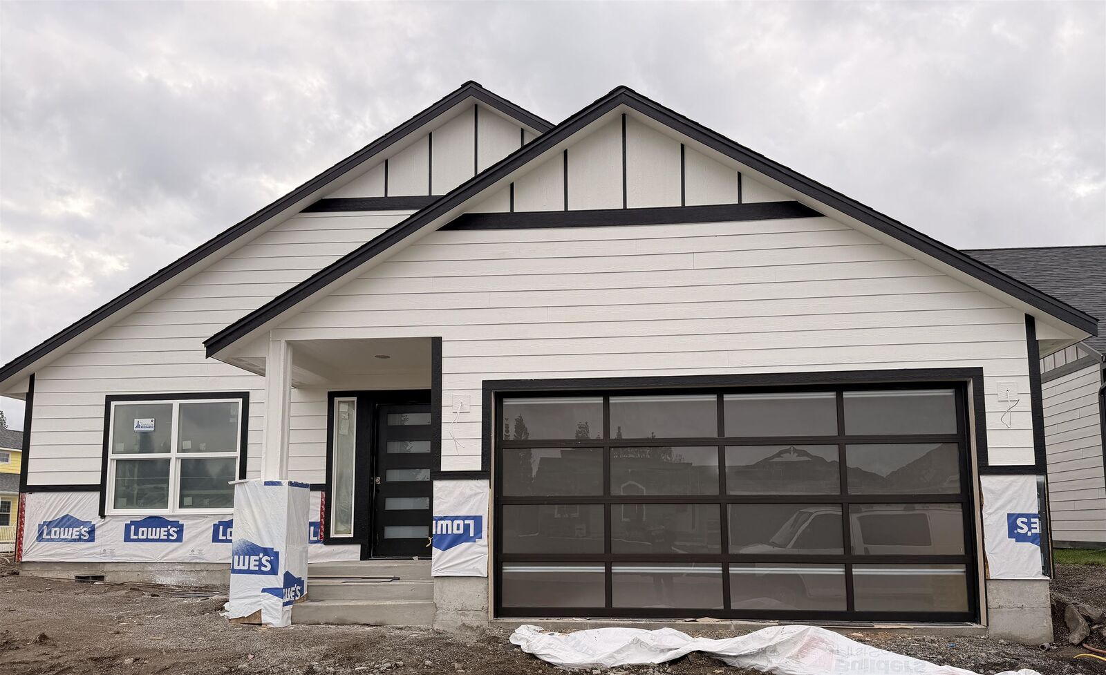 Property Photo:  522 S Stanley St  WA 99022 