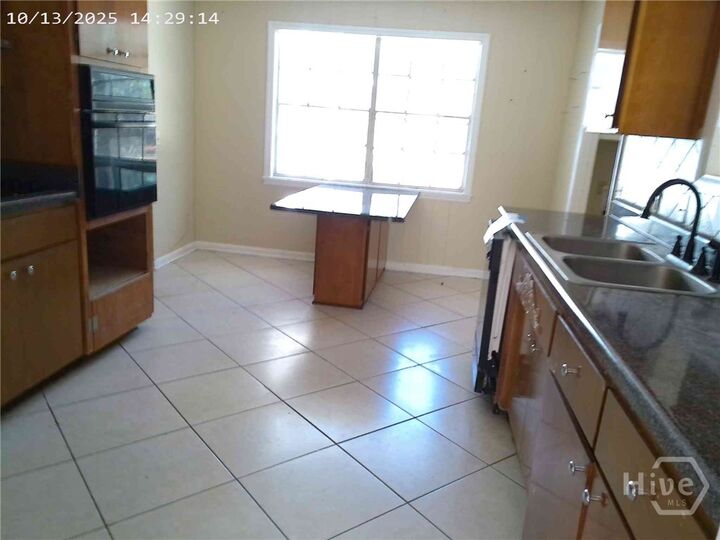 Property Photo: 301 Lakeview Drive GA 31313