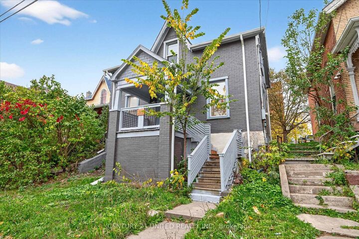 Property Photo: 504 Aylmer Street N ON K9H 3W5
