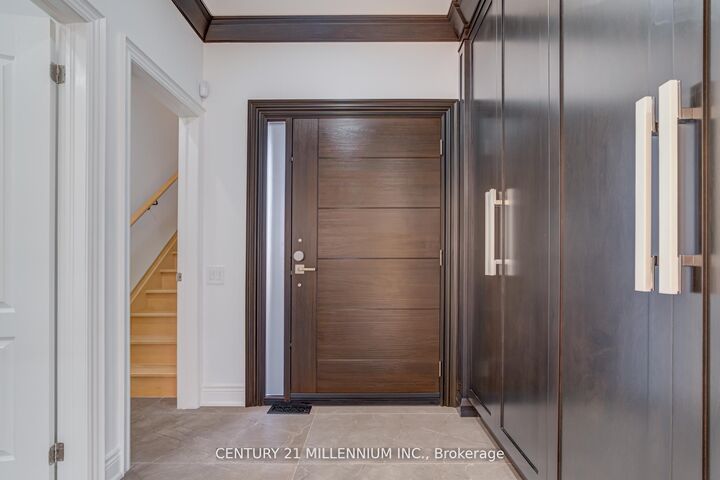 Property Photo:  5230 Creditview Road  ON L6W 2B3
