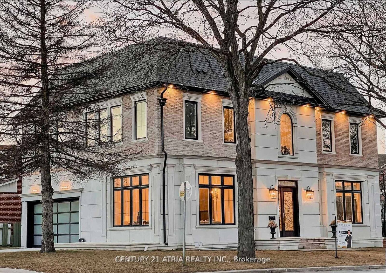 Property Photo:  386 Connaught Avenue  ON M2R 2M2