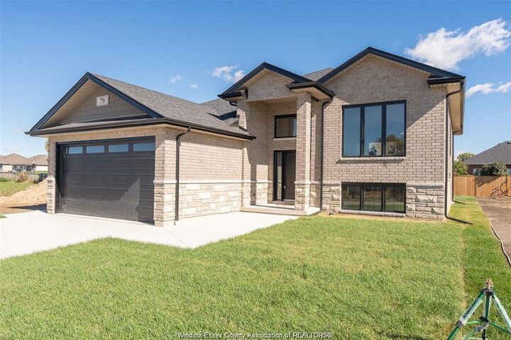 Property Photo:  75 Fenceline  ON N7M 0V7 