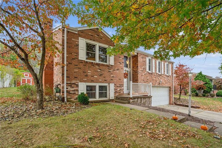 Property Photo:  1898 Diane Merle Drive  PA 15642