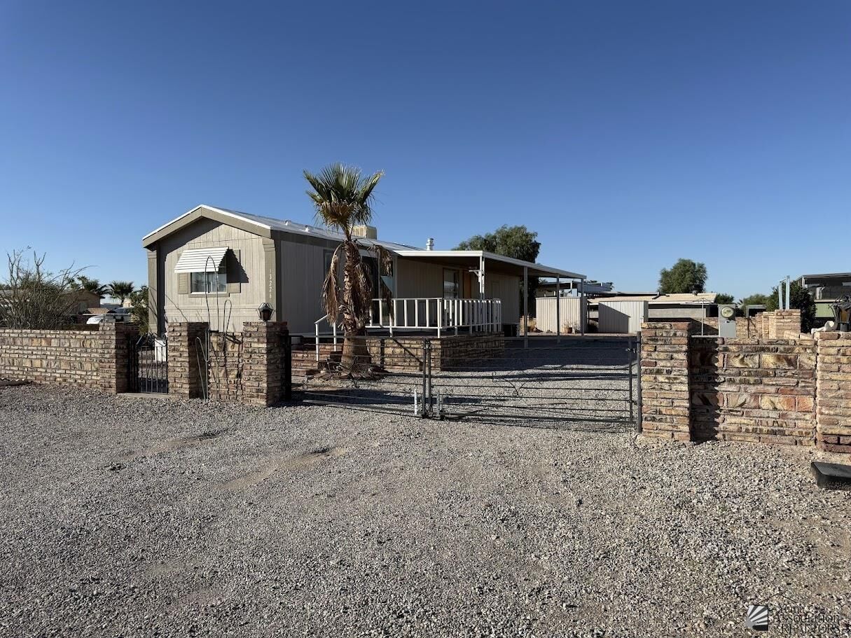 Property Photo: 13226 E 52 St AZ 85367