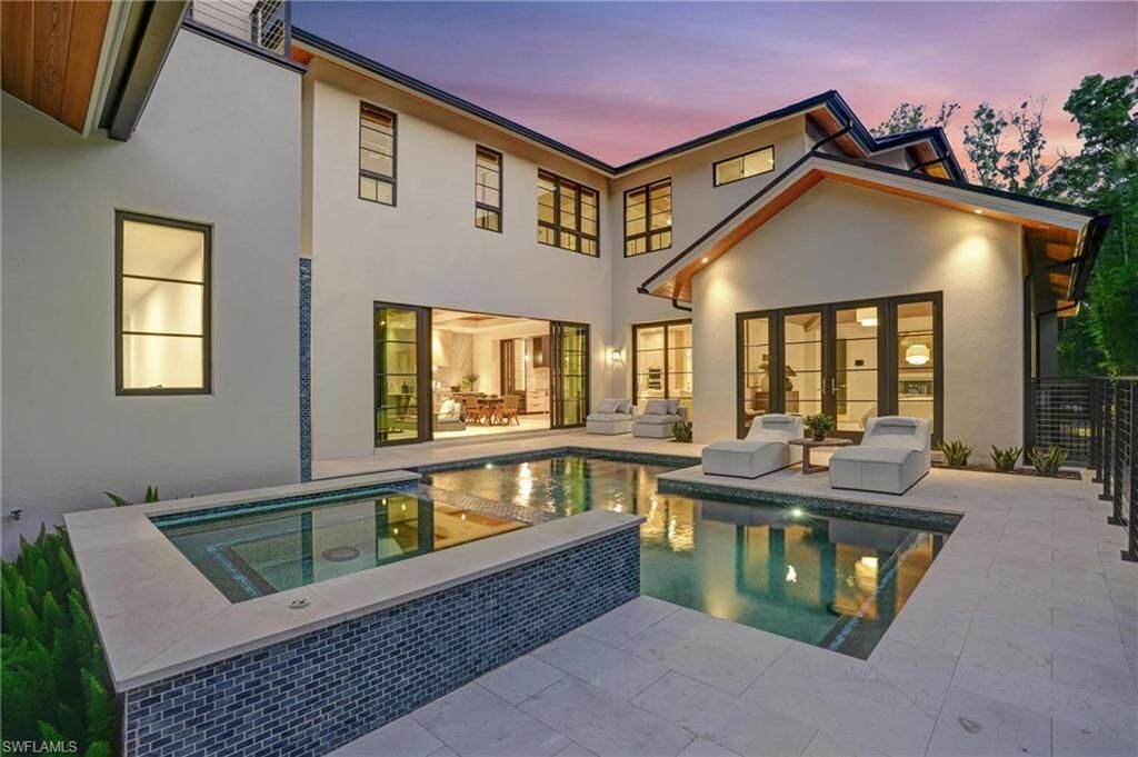 Property Photo:  349 2nd Ave N  FL 34102