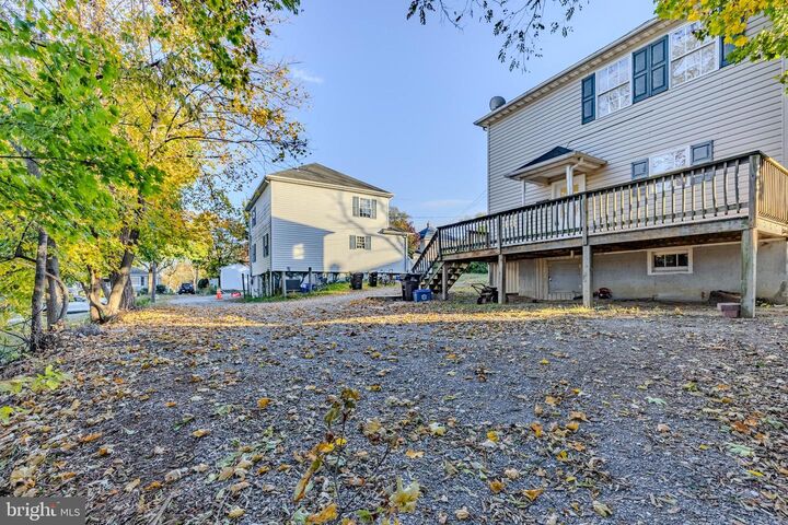 Property Photo:  405 1/2 Elm Street  VA 22601