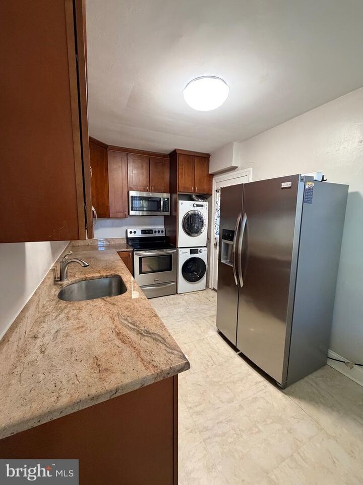 Property Photo:  2600 16th Street S 714  VA 22204