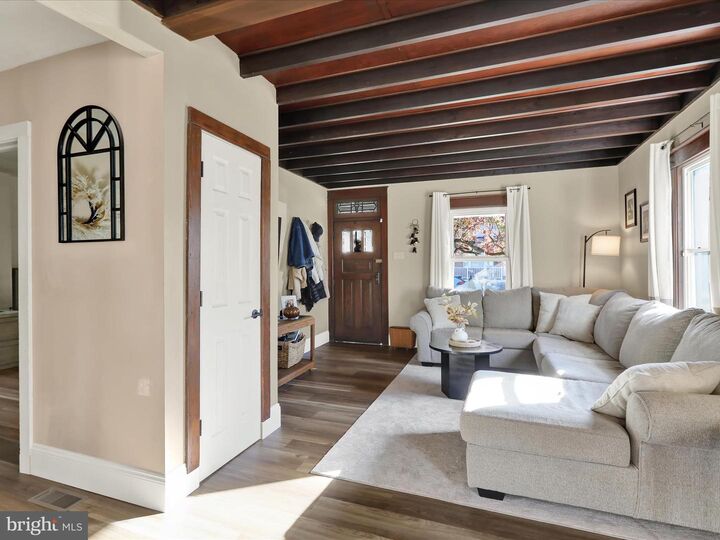 Property Photo:  228 Pennwyn Place  PA 19607