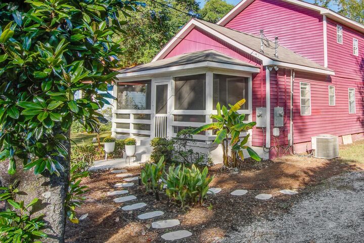 Property Photo:  217 Savage Street  SC 29488 