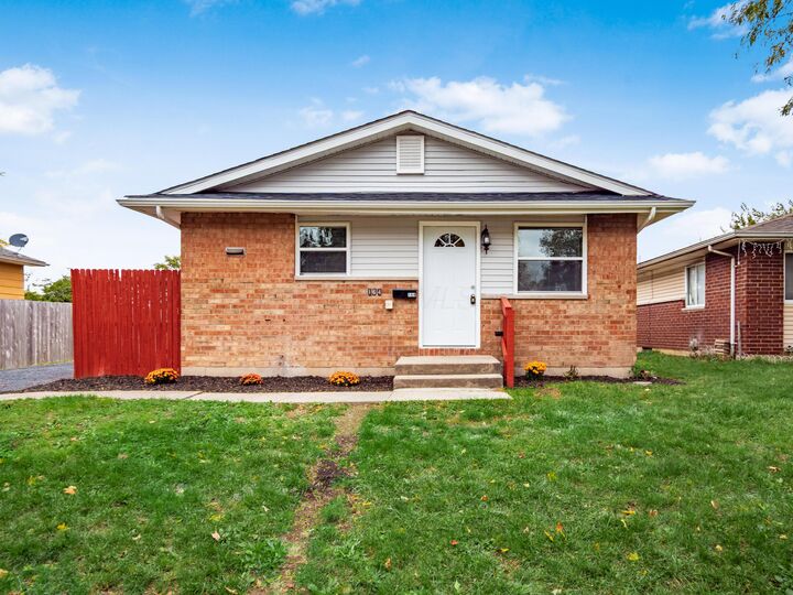 Property Photo:  164 Alice Rita Street  OH 43228
