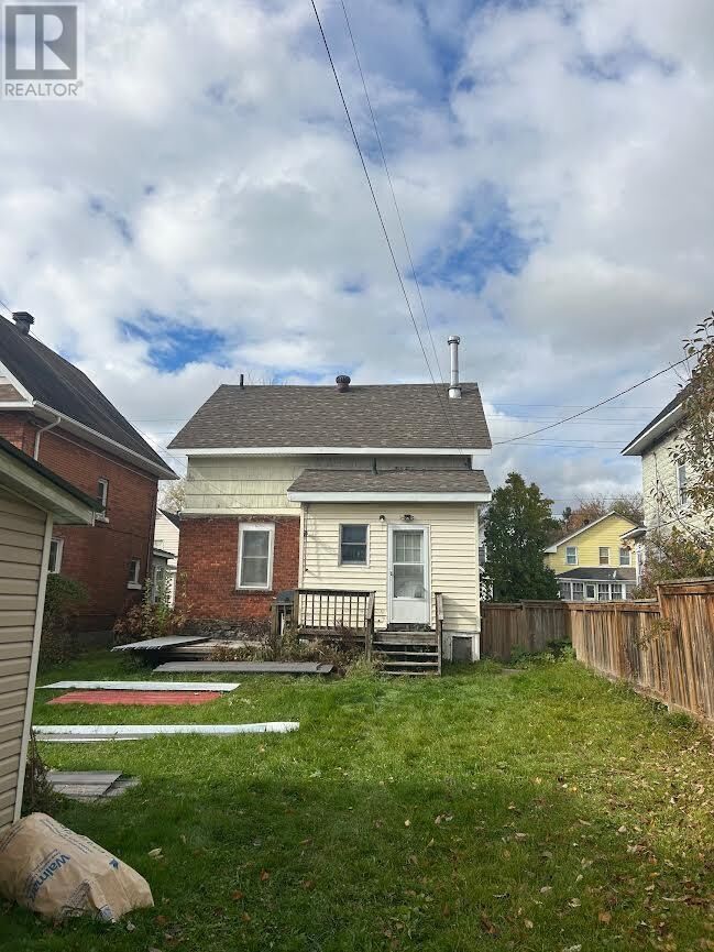 Property Photo: 250 John St ON P6A 1P5