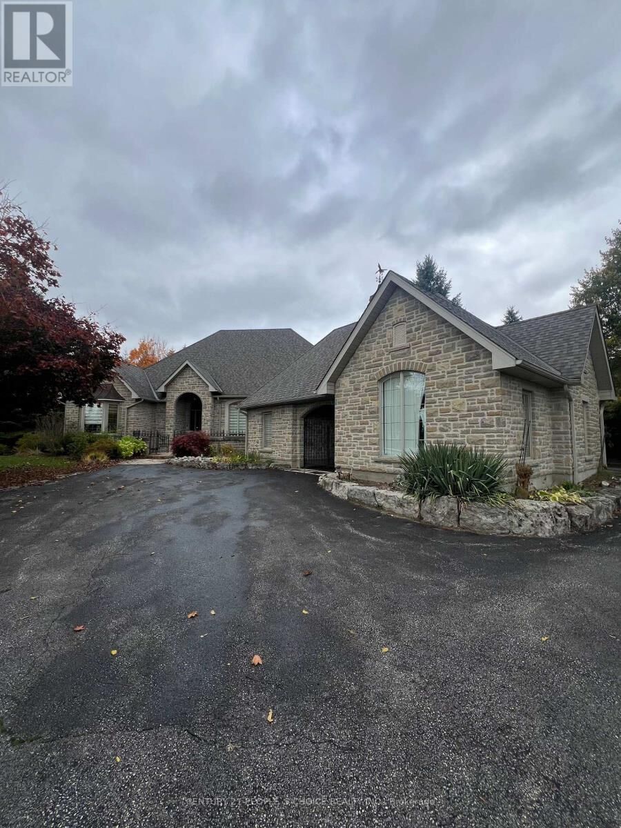 Property Photo:  6 Fox Run Road  ON N1H 6H9 