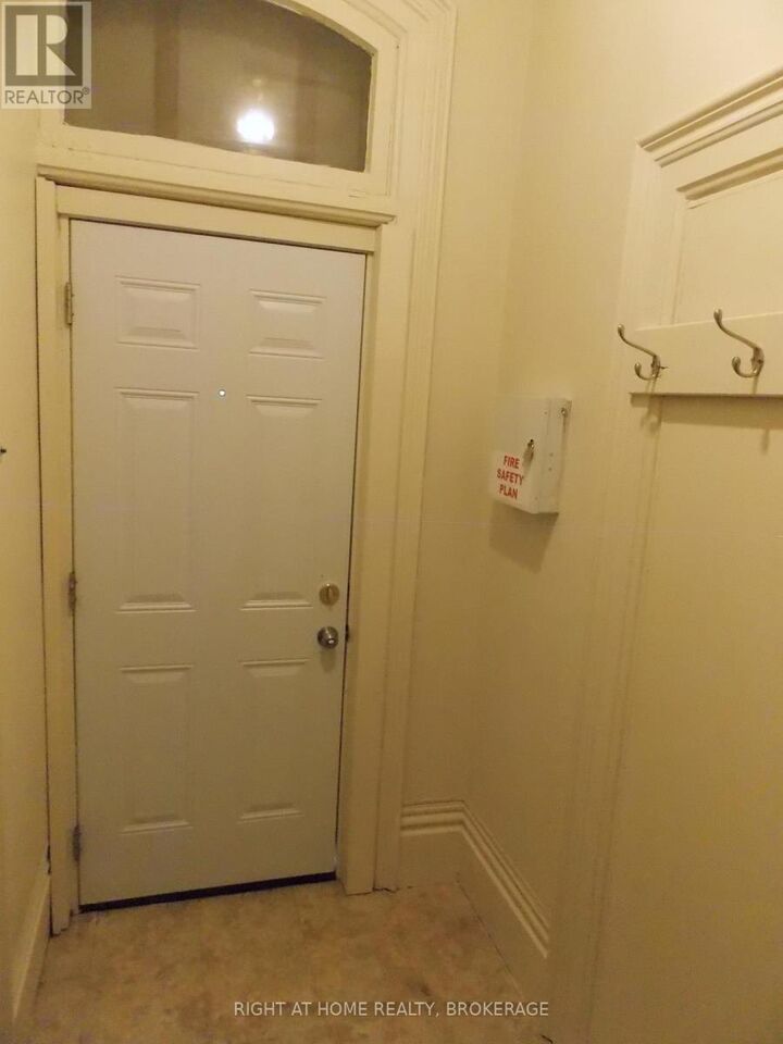 Property Photo:  171 Queenston Street  ON L2R 3A2 