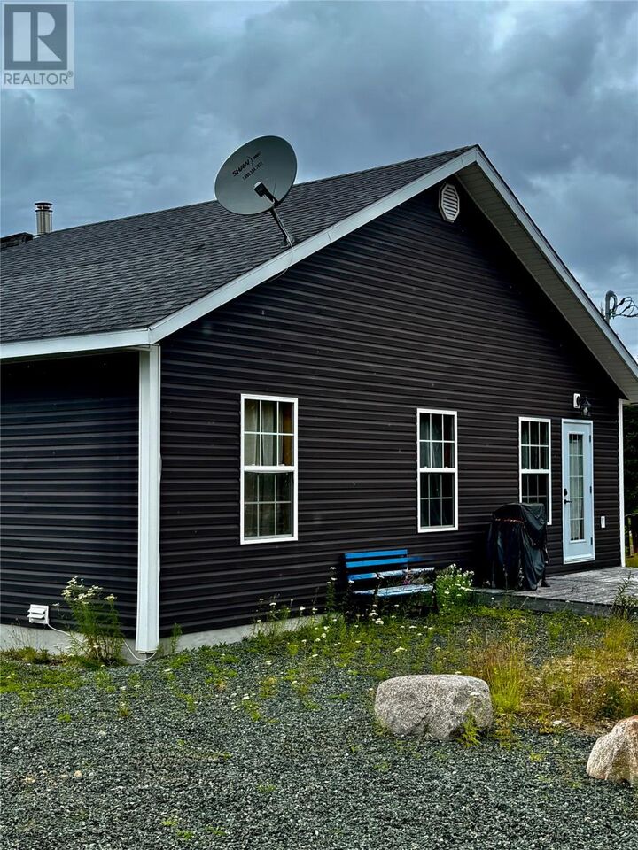 Photo de la propriété:  4 Pitts Pond Road  NL A0C 1L0 