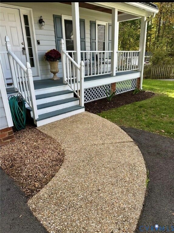 Property Photo: 12400 Courtyard Lane VA 23233