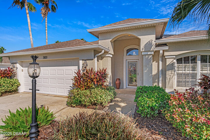 Property Photo:  3123 Waterway Place  FL 32128 