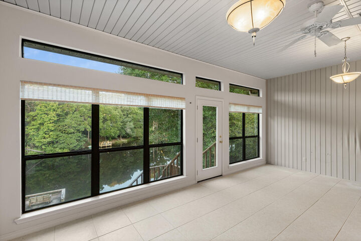 Property Photo:  629 Carr Drive  FL 32578