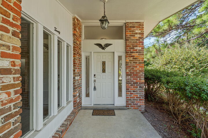 Property Photo:  20 Hickory Avenue  FL 32579