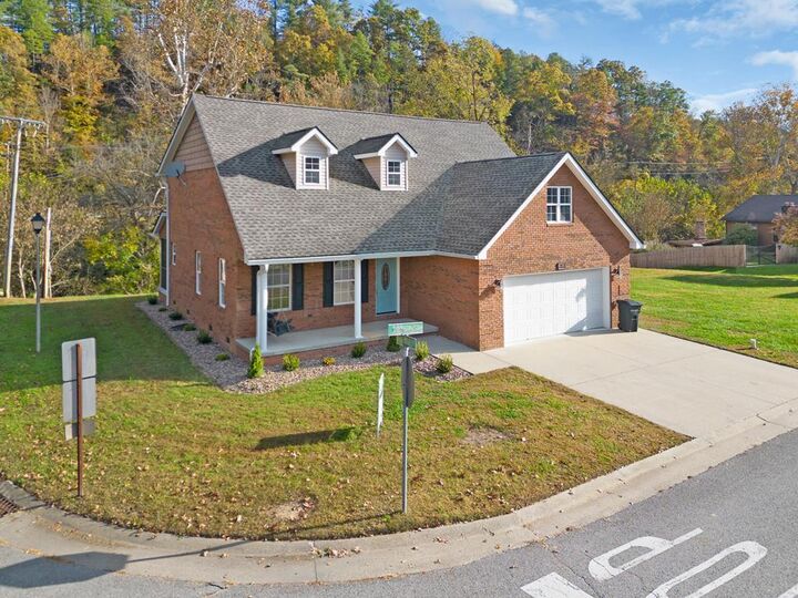 11 Dorton Blvd.  Staffordsville KY 41240 photo