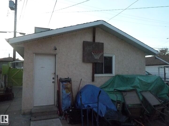 Property Photo:  11920 96 Street NW  AB T5G 1V5