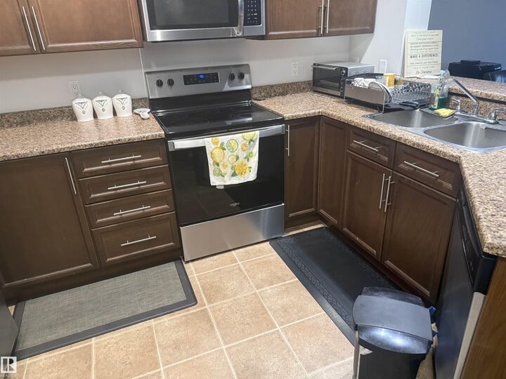 Property Photo: 4316 139 Avenue NW 411 AB T5Y 0L1