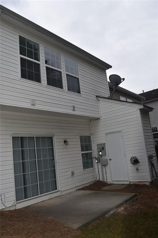 Property Photo: 1078 Prestwyck Court GA 30004