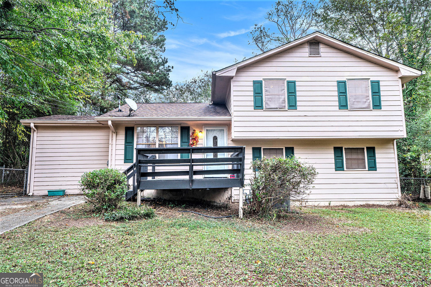 Property Photo:  337 Brandy Court  GA 30046