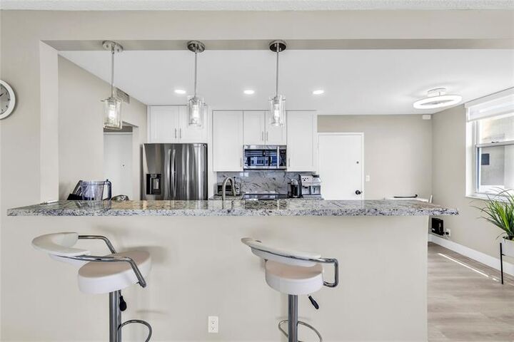 Property Photo:  4330 Hillcrest Dr 810  FL 33021