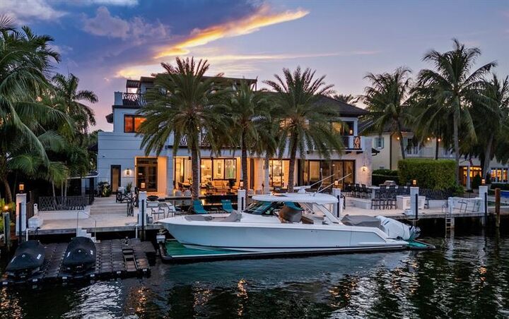 Property Photo:  720 Isle Of Palms Dr  FL 33301