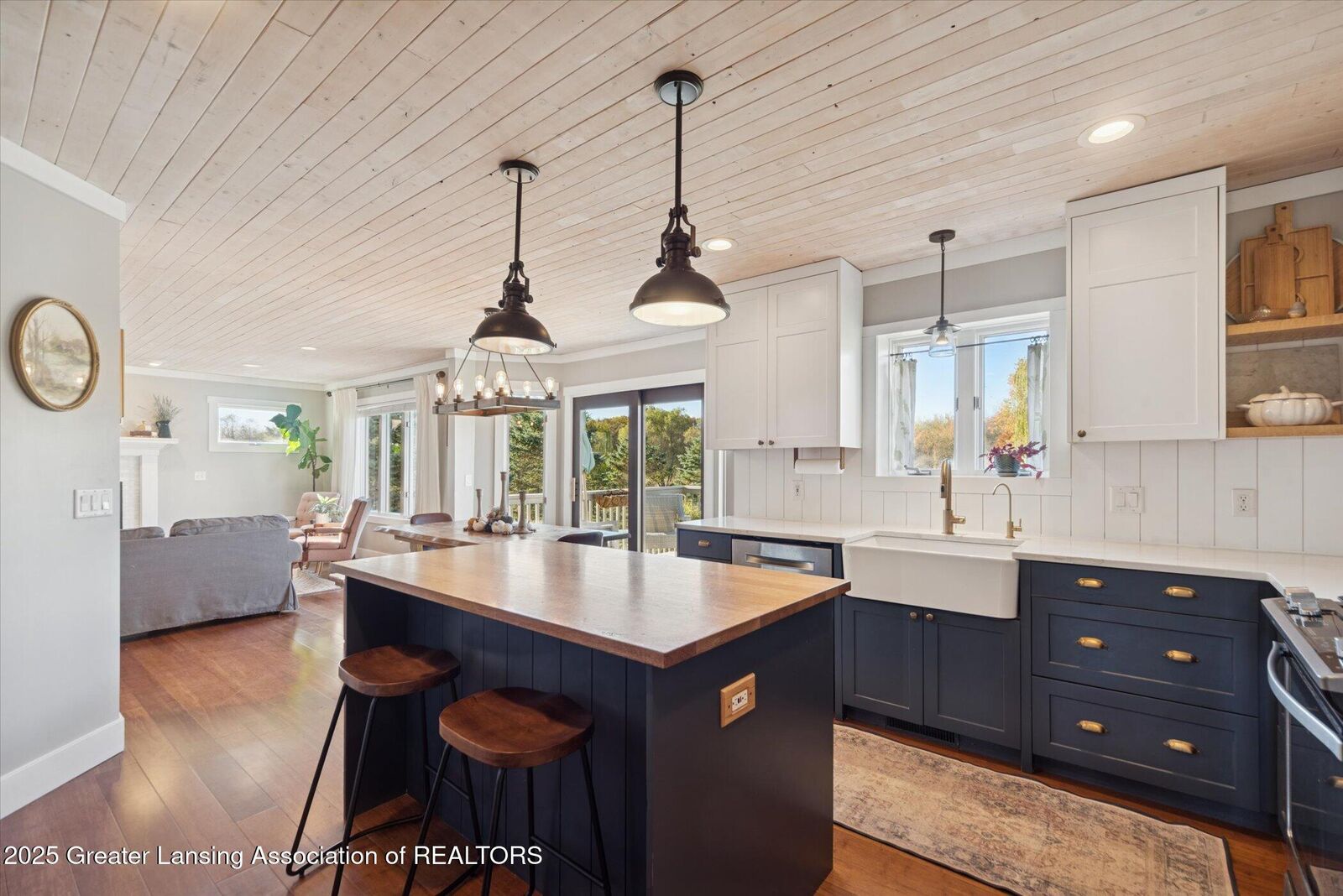 Property Photo:  5170 Runnymede Drive  MI 48842 