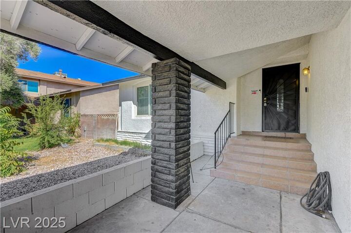 Property Photo: 717 Cragin Park Drive NV 89107