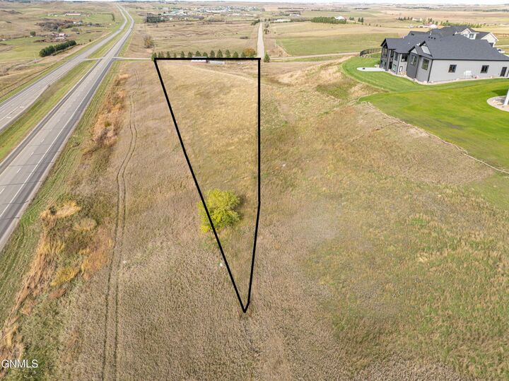 Property Photo:  12 Yellowstone Way NE  ND 58521 