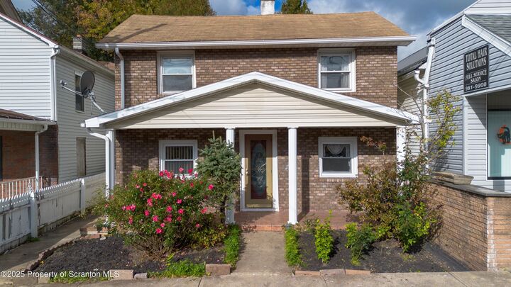 535 N Hyde Park Avenue  Scranton PA 18504 photo