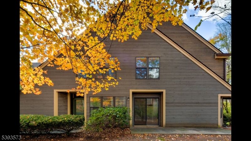 Property Photo:  21 Plymouth Aly  NJ 07480 
